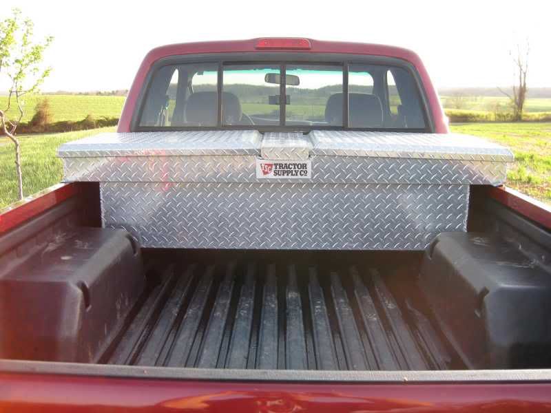 Tractor Supply Tool Box...how do you remove it?!!! TTORA Forum